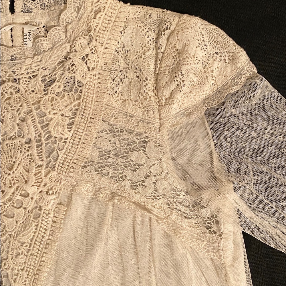 Feather Bone by Anthropologie Victorian cream lace high neck blouse crochet S - Picture 6 of 15